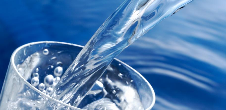 water for UTIs